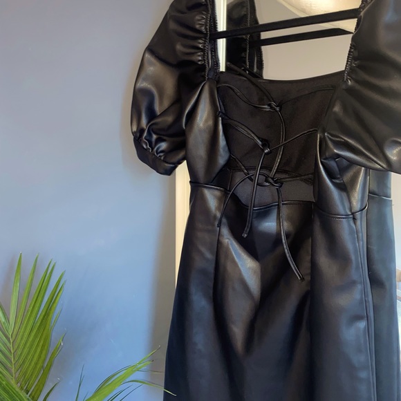 Black Faux Leather Dress: H&M - Picture 3 of 4
